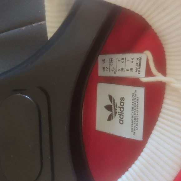 Adidas tracksuit - Picture 3 of 6